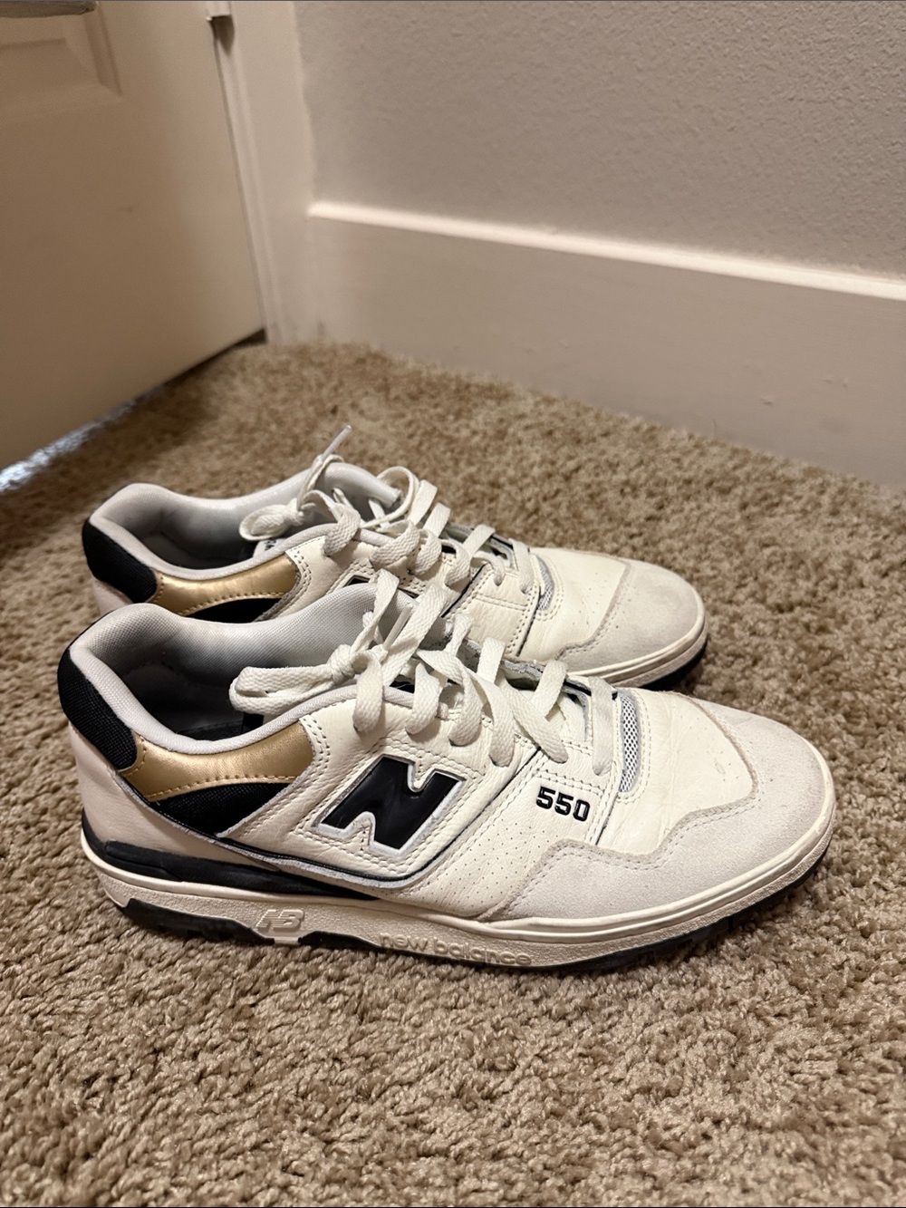 New Balance 550 Men’s White Black & Gold Accent Sneakers